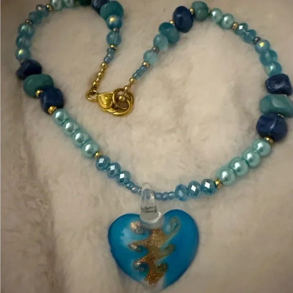 Blue Glass Beads Stones Heart Pendant Necklace - Picture 5 of 7